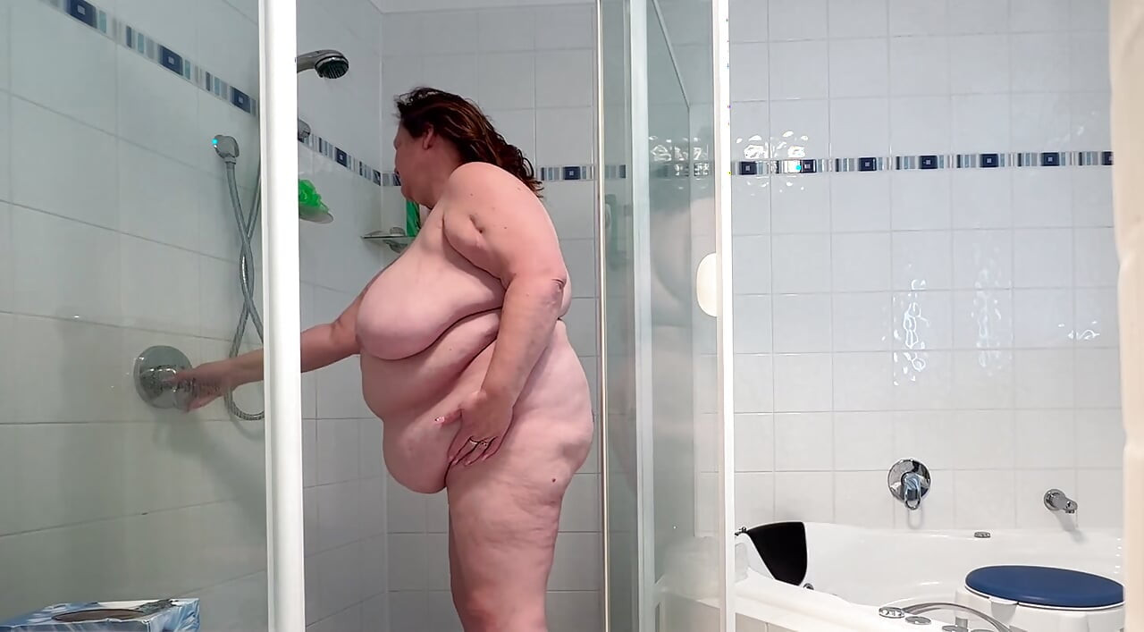 Slut Wife in the Shower