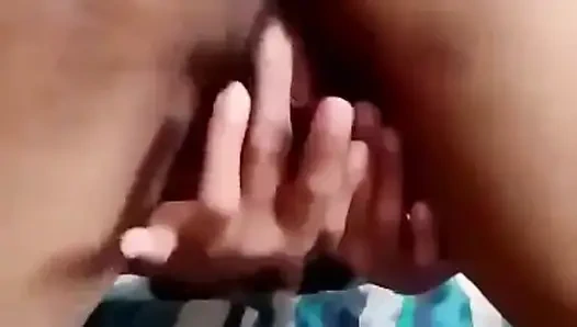 Indian desi girl solo fingring orgasum video