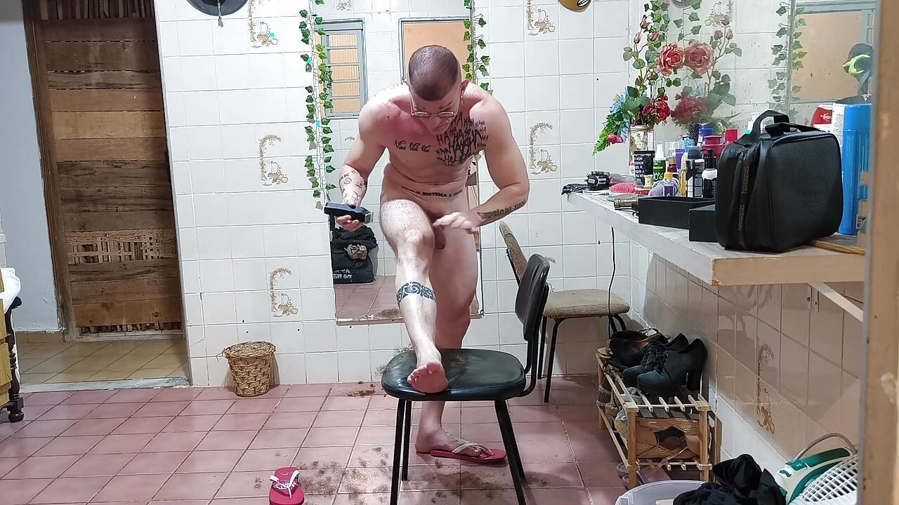 shaving legs, groin and thigh