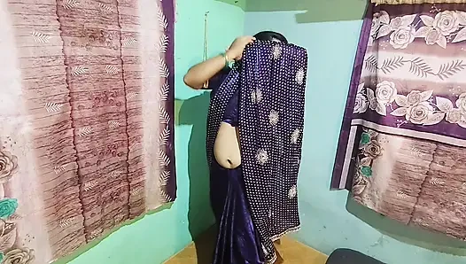 Sex Bhabhi Hot Dance for Lover and She Gift Her Pussy
