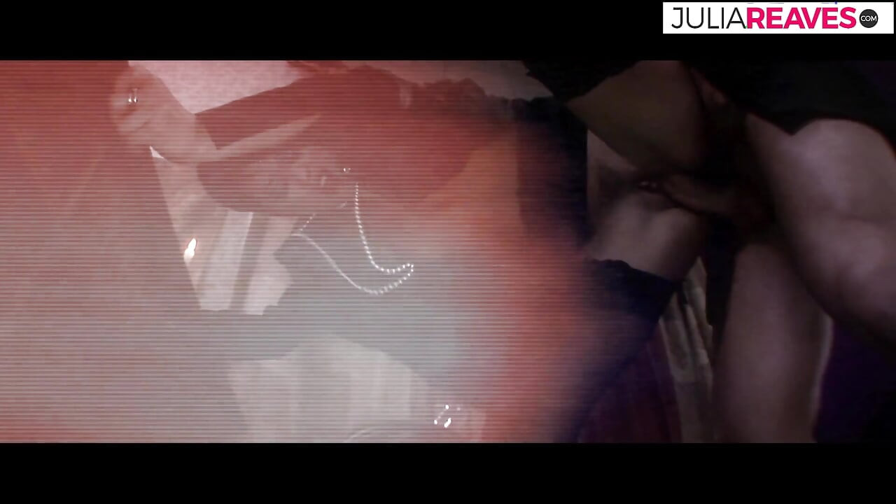 Une MILF dévergondée se fait détruire et remplir les deux trous dans une orgie implacable en double pénétration