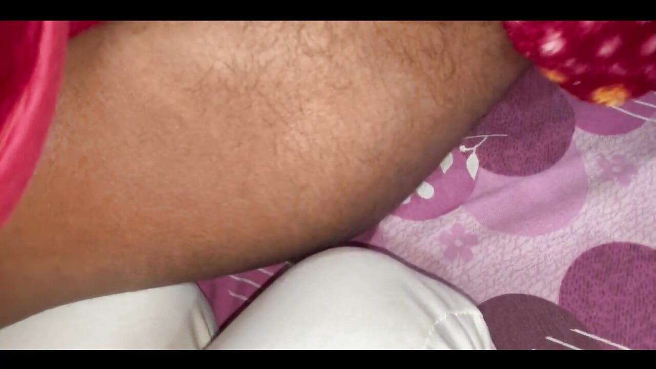 Village Girl Cheating Her Boyfriend and Fuck in Hostel