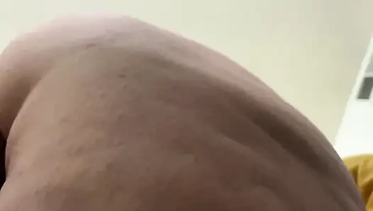 Giantess seni 5 gün boyunca tutuyor