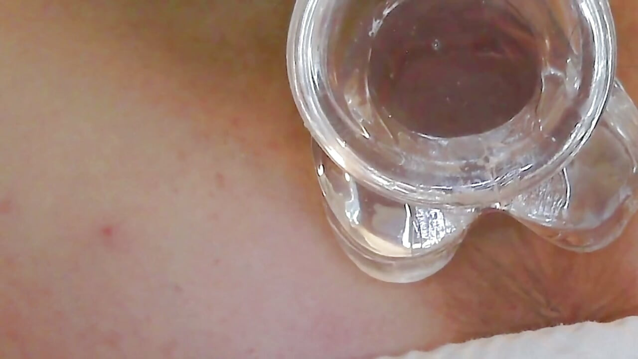 Zoey Portland singură acasă se masturbează până la orgasm