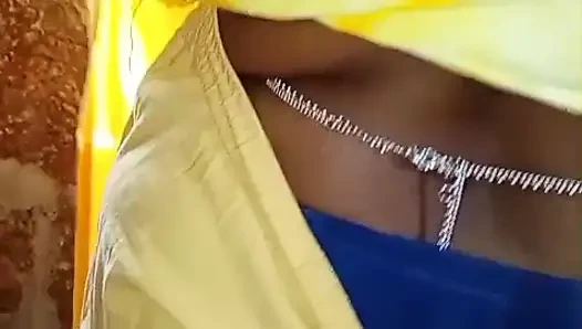 Моя жена писает и большие сиськи