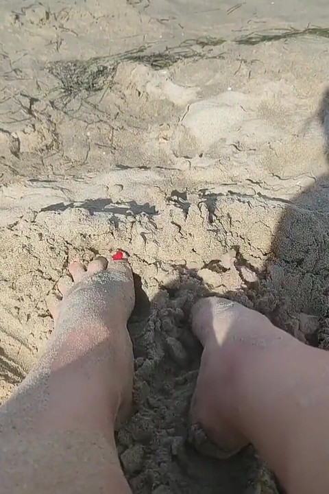 Nice Feet on the Beach