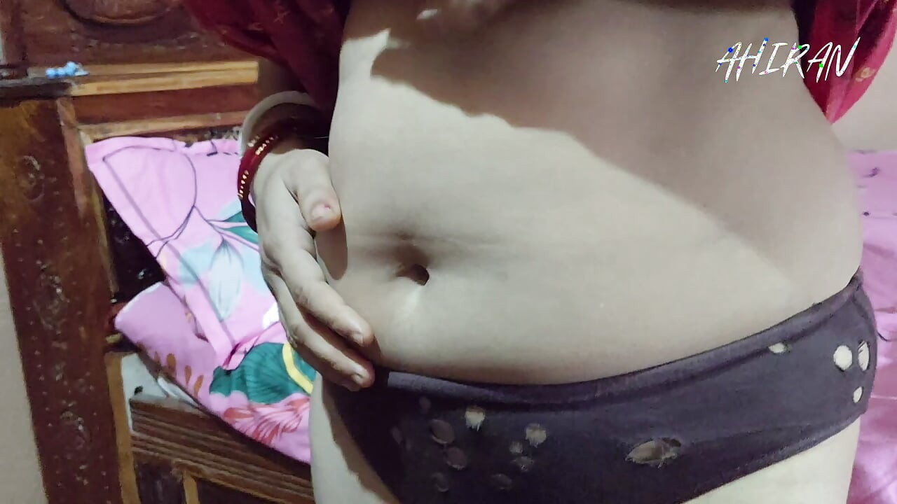 Desi bhabhi indienne jeunes couples cul et chatte ou pénis pour les jeux.