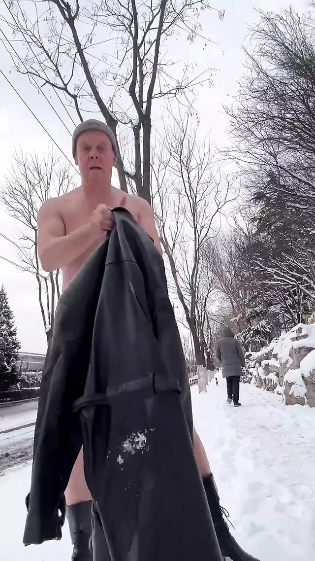 Striptease on the Street until naked