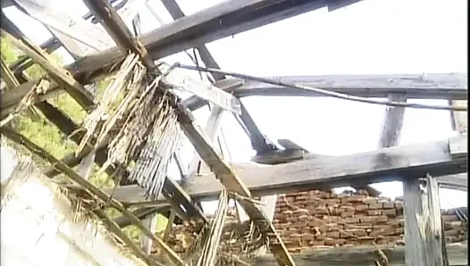 Wilder sex mit vollbusiger MILF gefickt und von großem hartem schwanz in den mund gespritzt