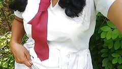 Srilankan uczennica poza sexy video.asian college loszka gorąco widziane, wiejska uczennica pokazuje jej seksowną z jej mundurek.sex