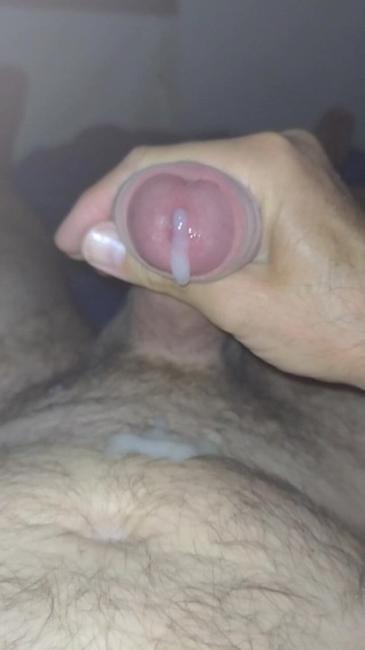 Nueva masturbación y hermoso orgasmo
