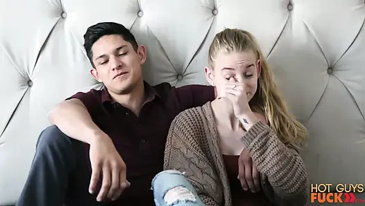 Teman lama davis black dan sarah minggu akhirnya