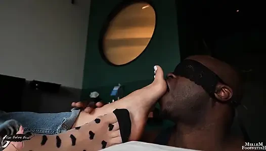 Mellemfootfetish Smelling Foot Worship