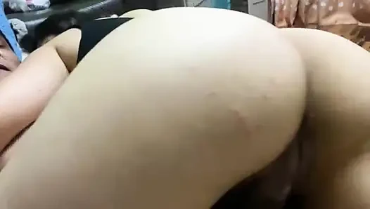 Tetangga yang tidak setia