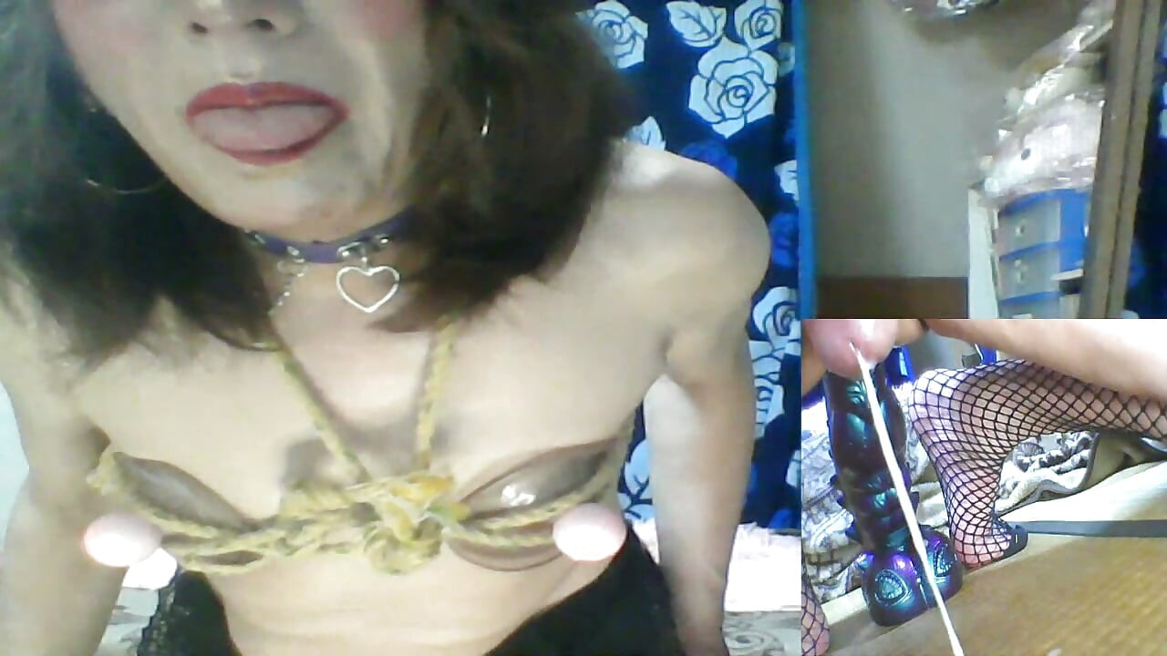 Intense masturbation act by nymphomaniac anaka