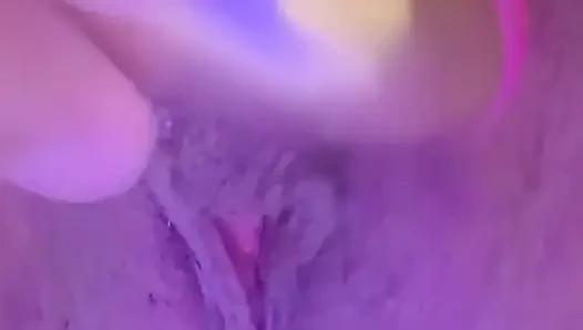 Diese hübsche muschi masturbieren