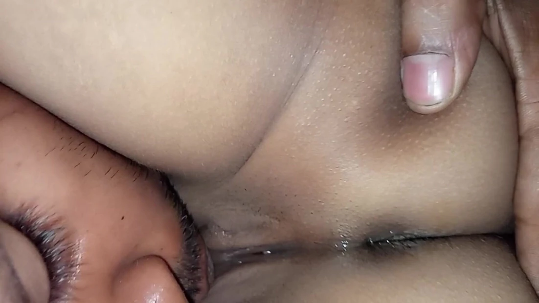 Eating pussy