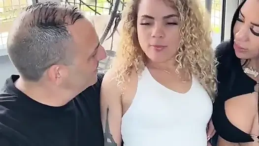 Çörekimi nasıl yediğini görmek ister misin? ---- amcığımı nasıl yediğini görmek ister misin?