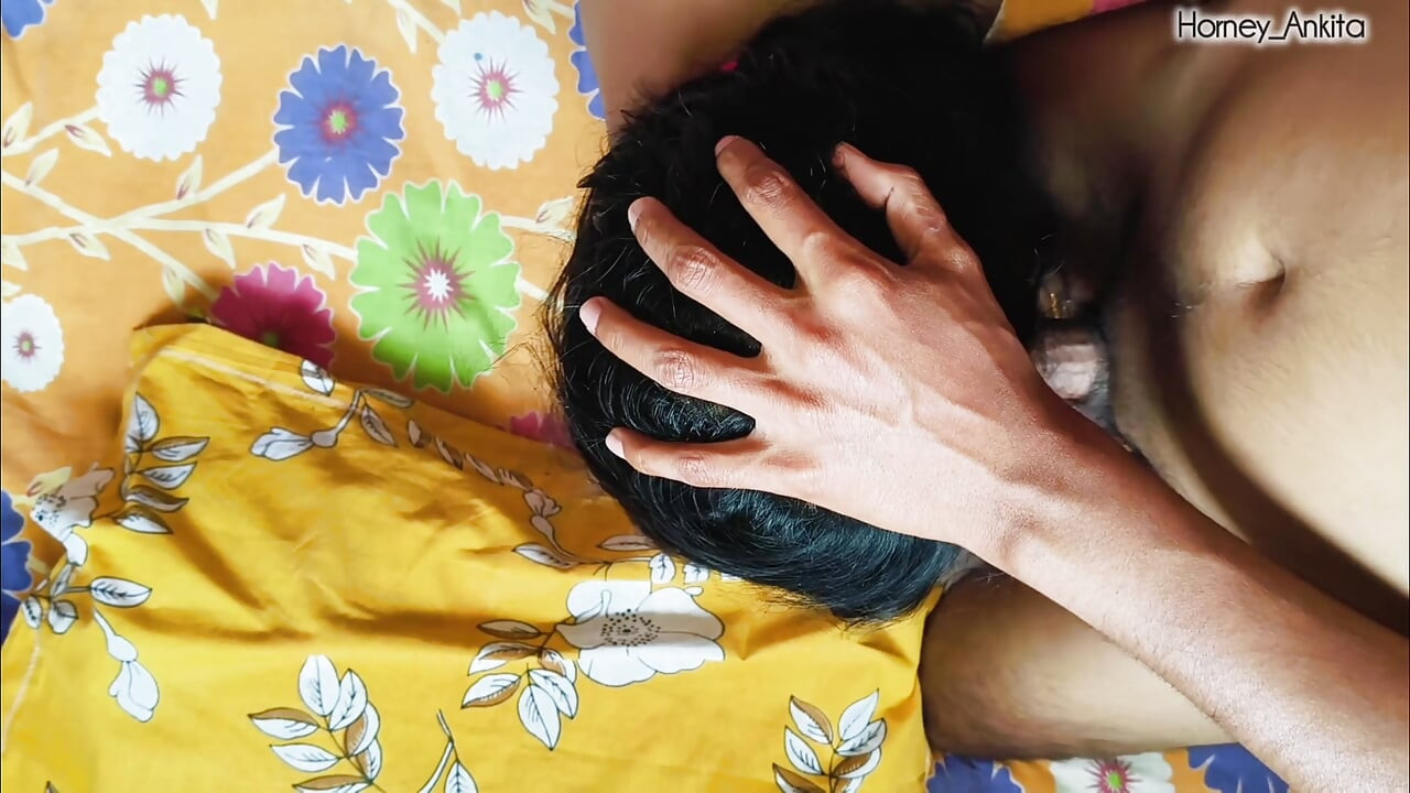 Desi przyrodnia siostra przyłapana na rozmowie z BF i zostaje ukarana przez przyrodniego brata BBC hard Xxx, hindi czysty dźwięk HD Desi dziewczyna jebanie historia