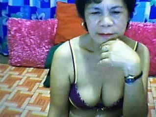 Filipino MILF on Webcam