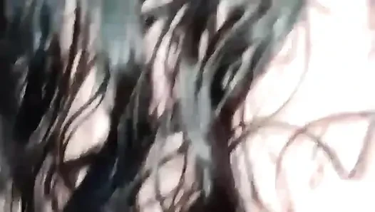 Mein stiefvater bringt mich allein im fetisch-badezimmer