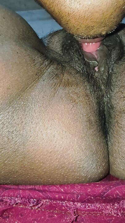 Minha Jucy Blackberry Kanth comendo meu garoto neiber