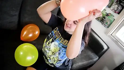 Metal Girl Pop All Balloons Before Party - Bunny Looner [lowres]