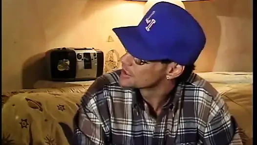 Sevimli genç sürtük amını siktiriyor