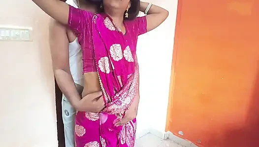 Desi bhabi mit ihrem ehemann in den flitterwochenächten