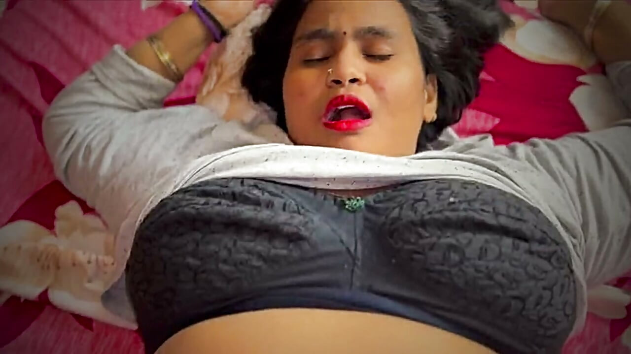 Bhabhi Gostosa Levando Pica Dura do Devar - Vídeo Caseiro Indiano Completo em Hindi
