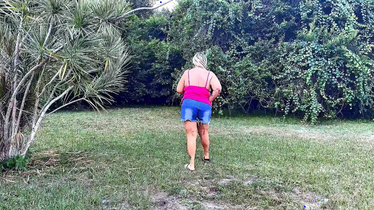 MILF Blowjob in the Woods