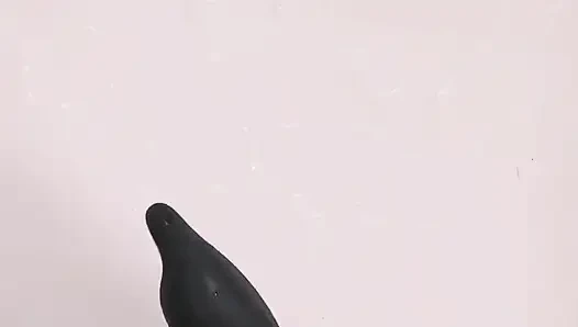 Video lengkap dengan plug enema baru yang bisa dibelanjakan. Aku suka banget sama pecinta inflasi perutku!