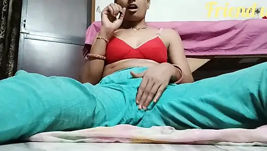 Indien, muslimisches mädchen, geile pinay-ehefrau, masturbiert zuerst mit gurke, dann sie