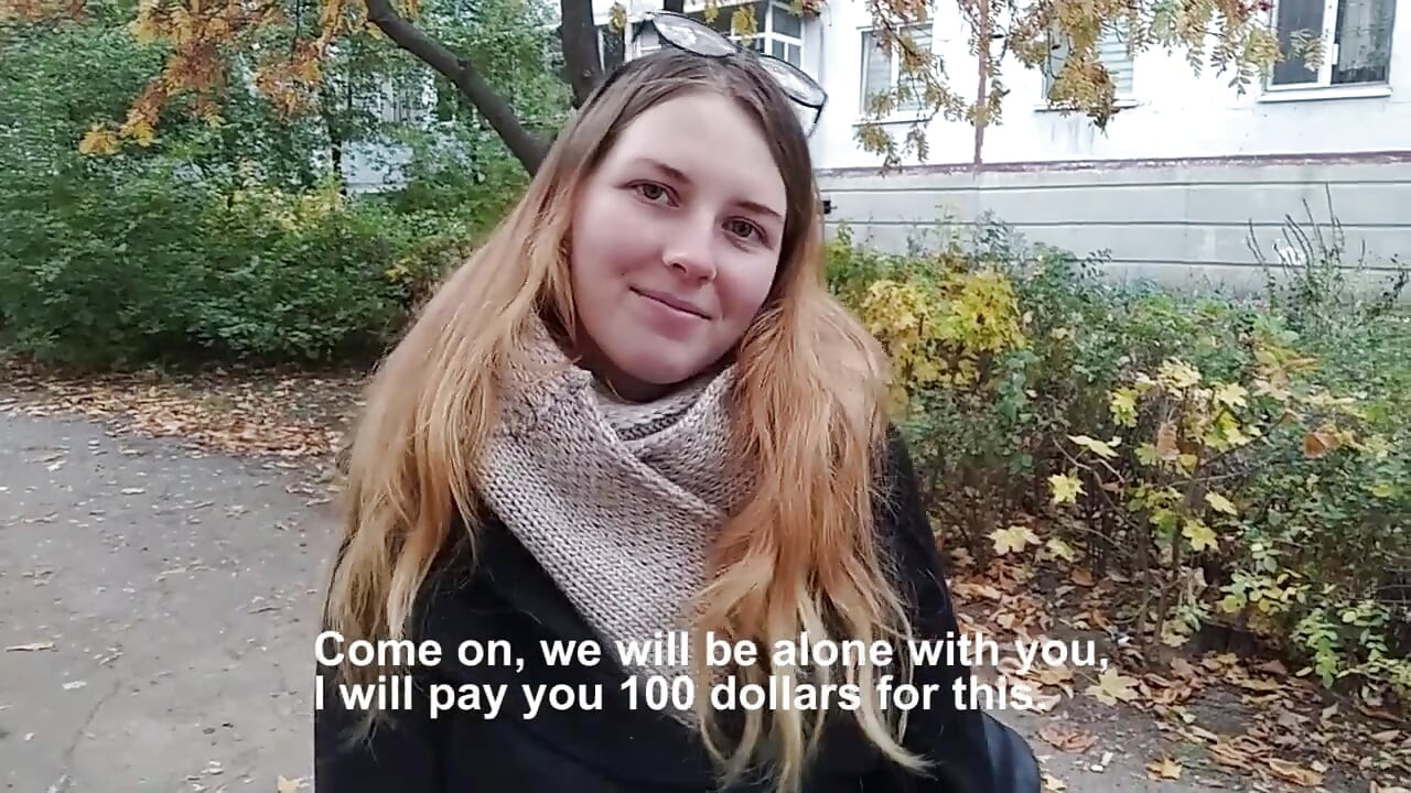 Pieprzyłem dziewczynę przy wejściu