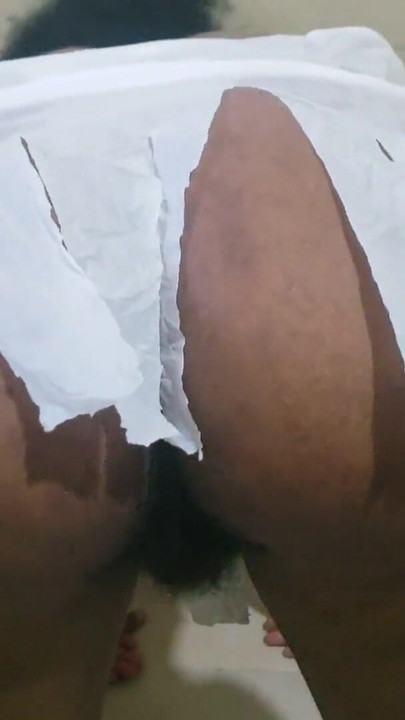 Zgodne lepotice sa velikim sisama poskakuju sa strašću | Klip 2