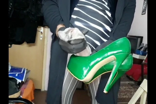 Cum on High Heels Mix 982