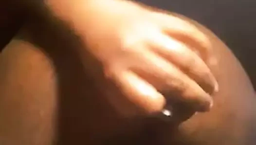 Siyah götlü ts dildoya biniyor