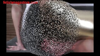 चाटना और चेहरा बैठना