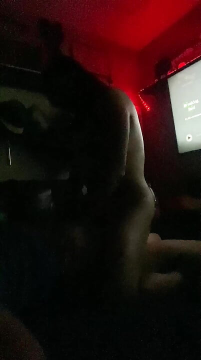 暗いからといって無防備に部屋に入ること