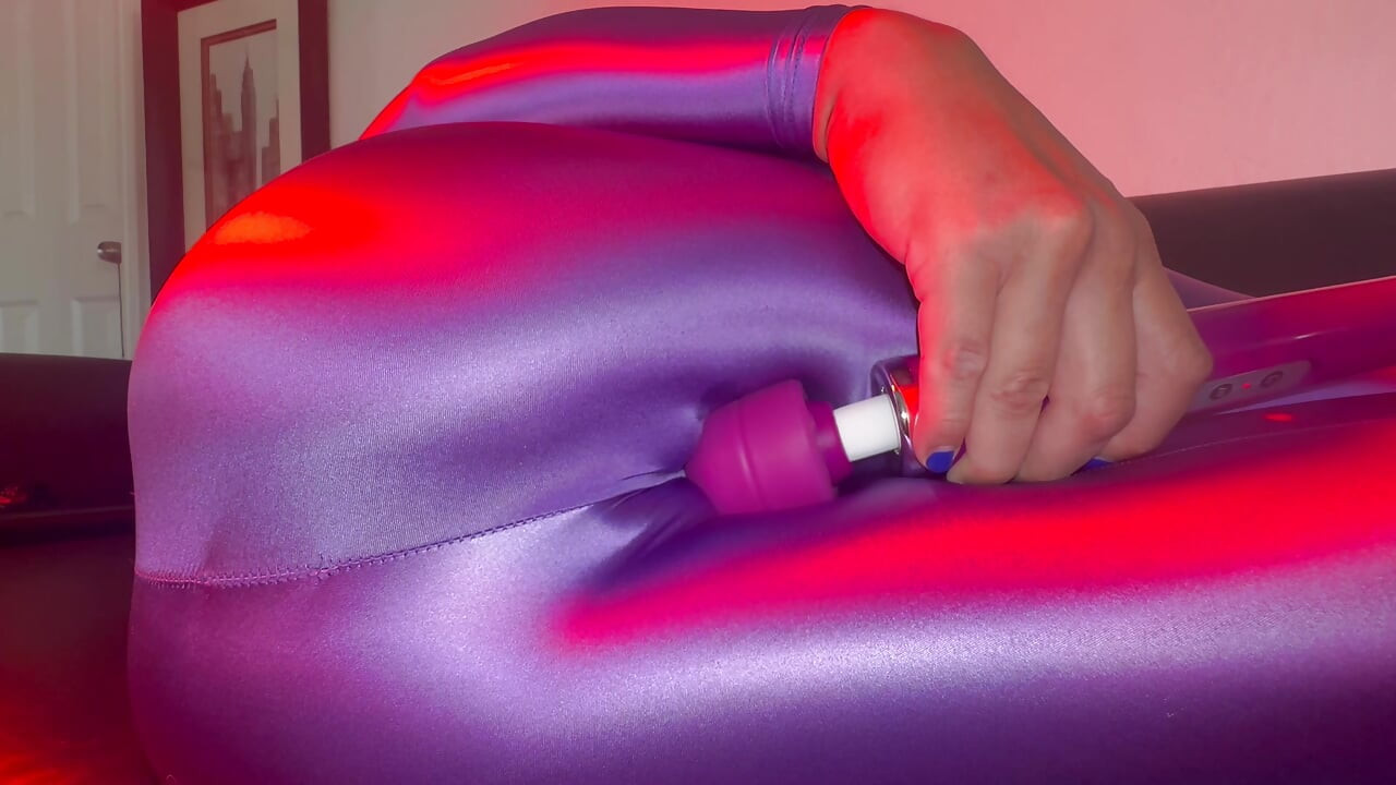 Har det gøy i spandex-bodyen min