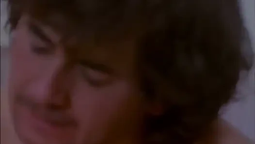 Persetan dengan aku yang mengisap penis lain