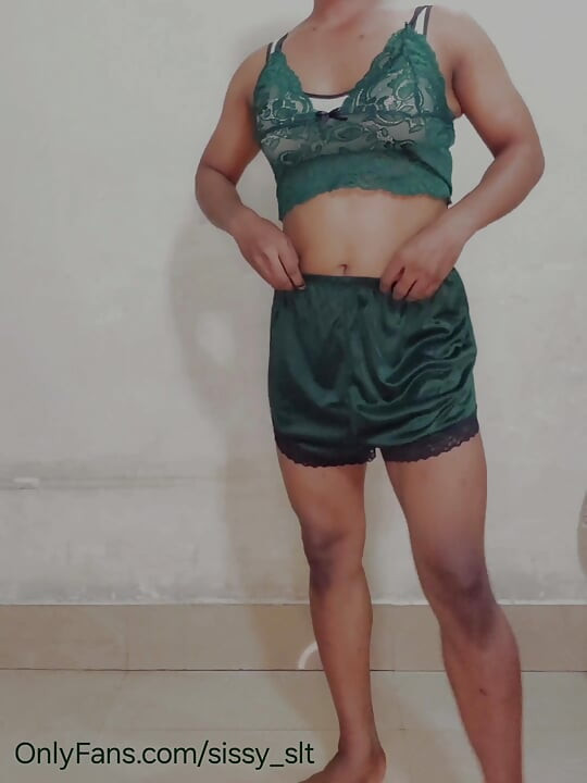 Pakistani Kinner Hijda Sexy Baked Dance