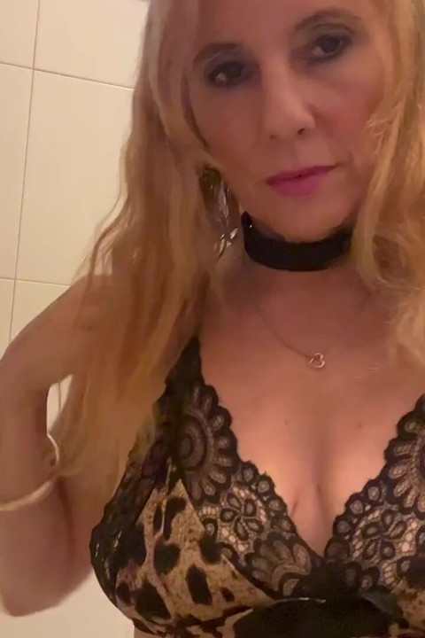 Milf mijando