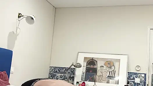 Сосед Пригласил Меня На Приятный Секс В Воскресенье