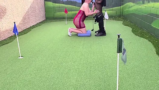 Polyjswitch ateşli evli kadın dizlerinin üzerinde büyük zenci servis ediyor