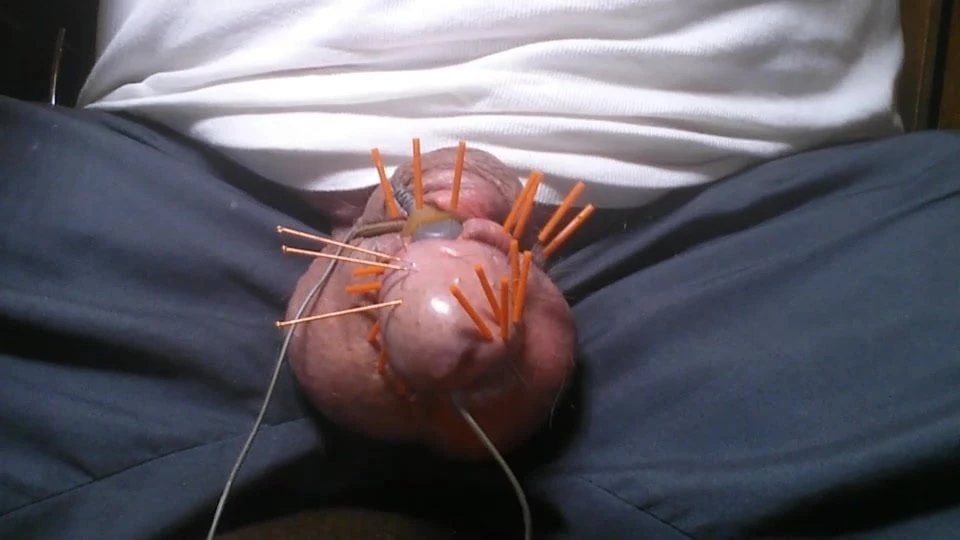 E-Stim with needle-orgasm - cumshot