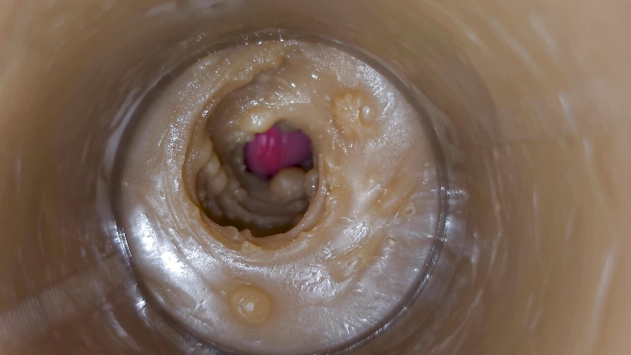 Precum squiring in my pissy - Igračka kamera u pički 4K. Ekstremni krupni plan!