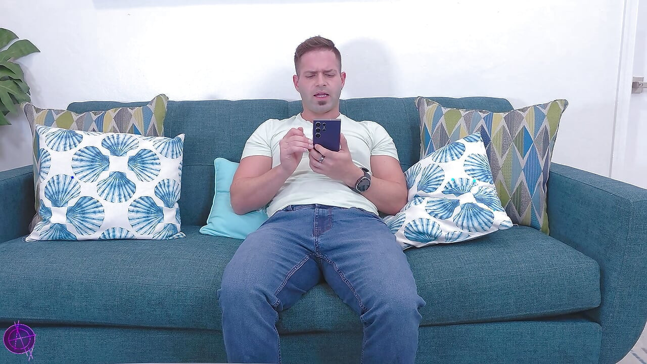 Buying Sex Crave Spray for Stepmom 4K