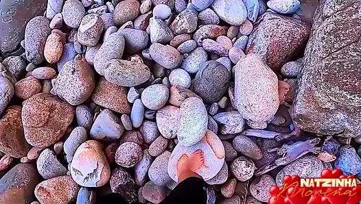 Fantasi Di Pantai - Pirang Dan Brunette (pov)
