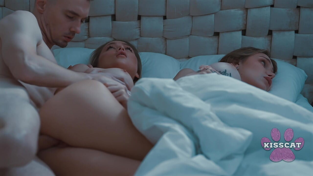 Will Step Dad Fuck and Cum Inside Step Daughter Jessie Ames in Share Bed While Step Mom?